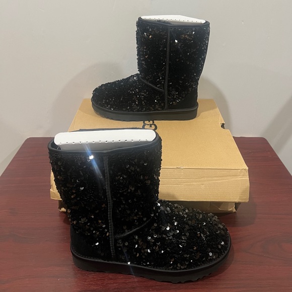 Ugg, Classic Short Chunky Sequin, 1130650, Black - Picture 7 of 12